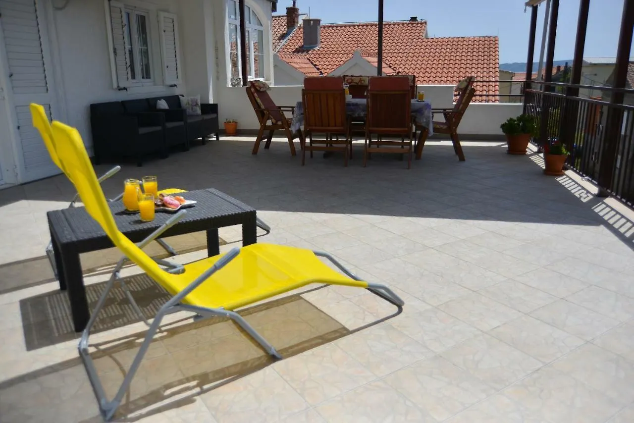 City Roof Top Apartment Cambi Kastela 0*,